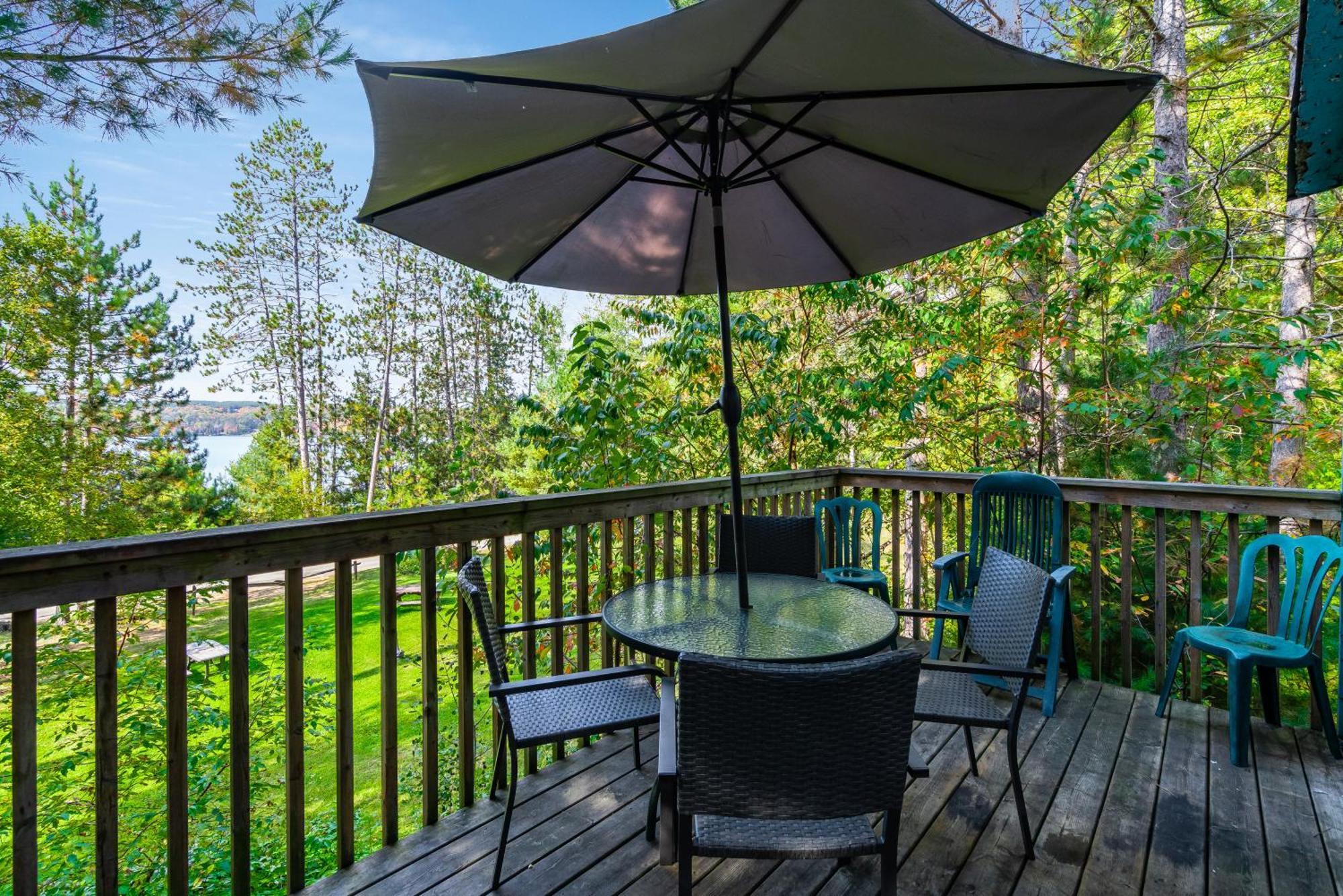 Vila Muskoka Waterfront Retreat Dwight Exteriér fotografie