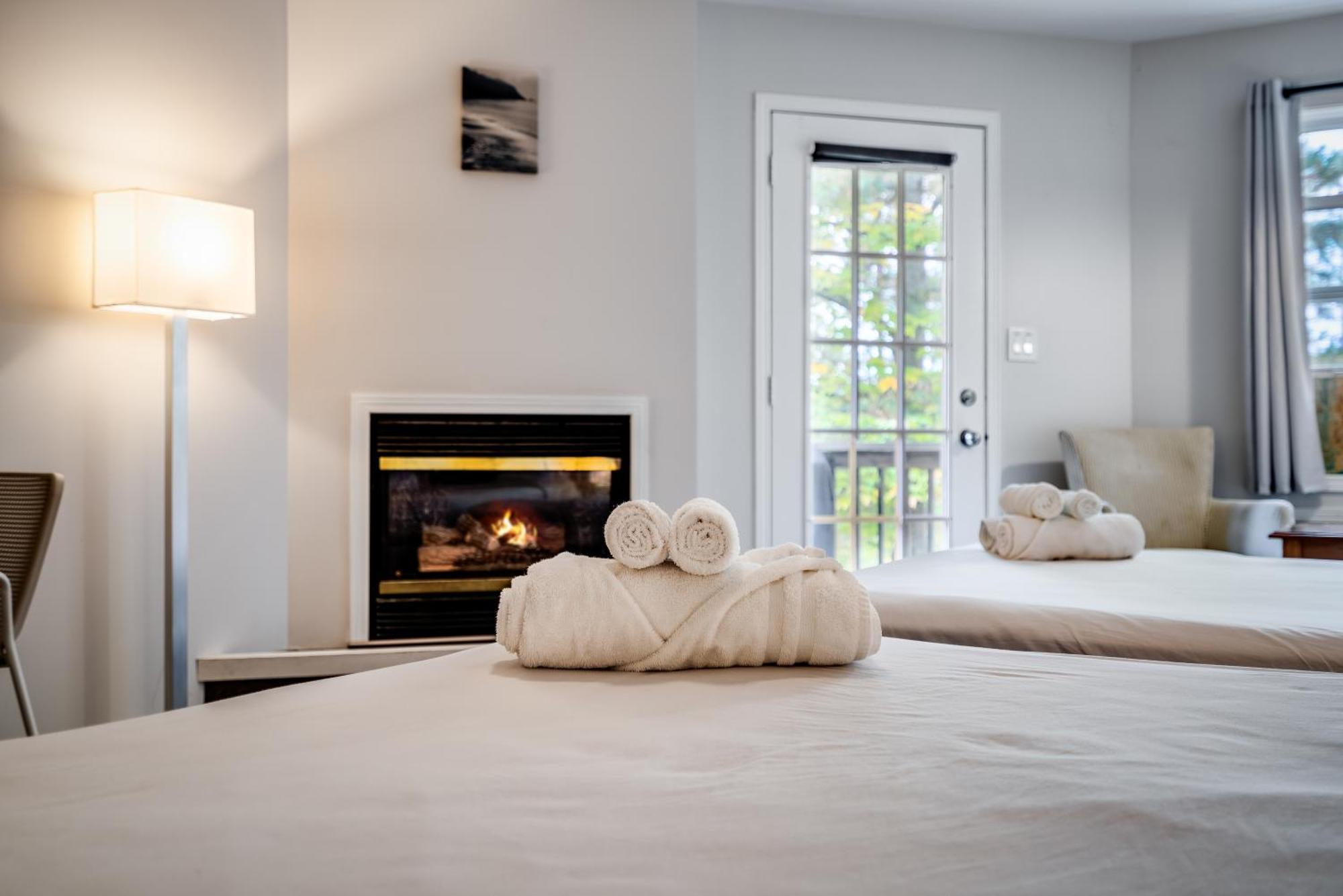 Vila Muskoka Waterfront Retreat Dwight Exteriér fotografie